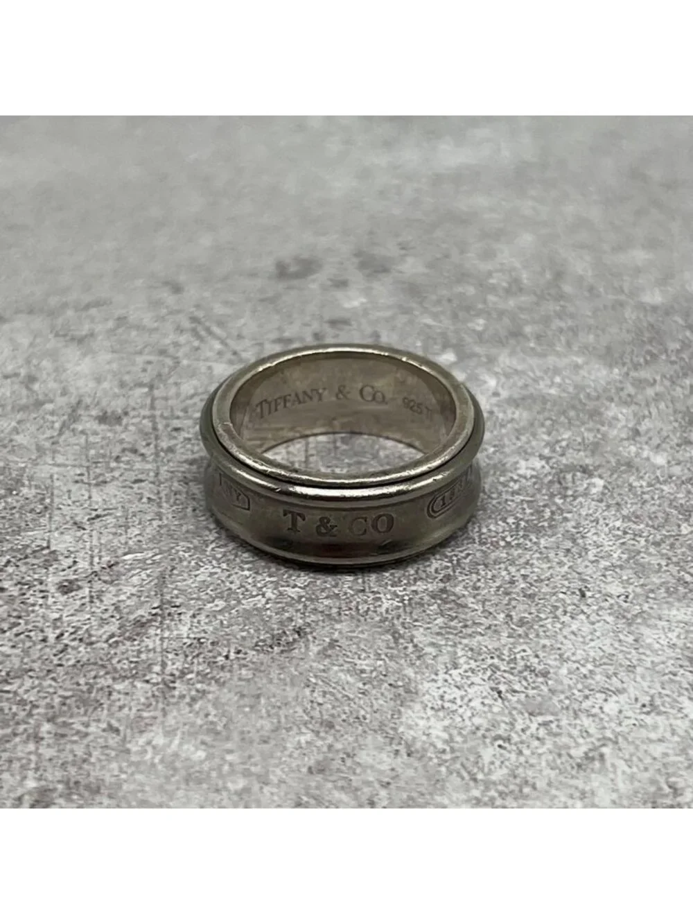 Tiffany & Co Ring Wide TI